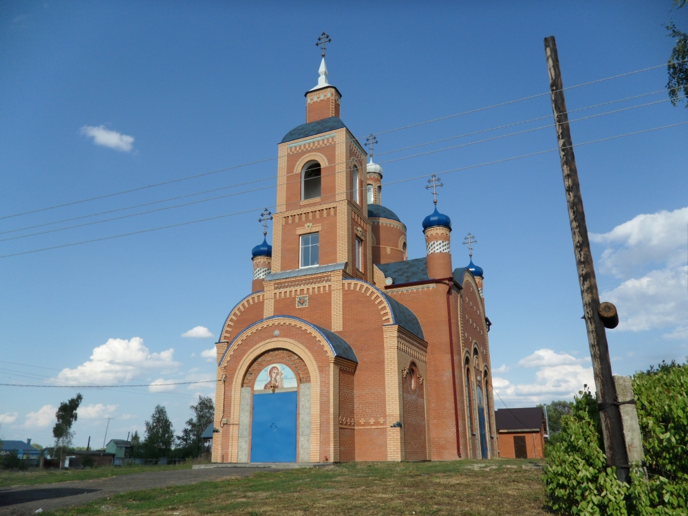 Храм в честь иконы Казанской Божией Матери.