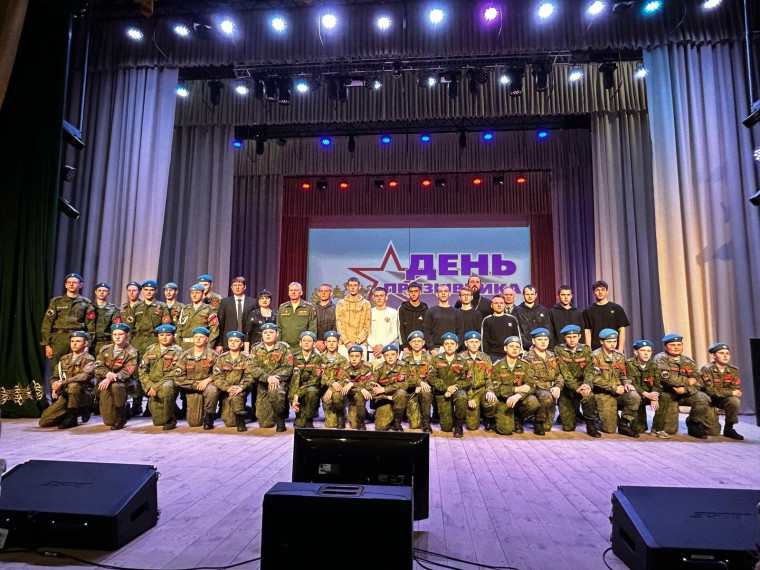 Для будущих защитников Родины. Для будущих защитников Родины.